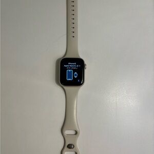Apple Watch SE 2nd Gen 40mm GPS + Cellular 32GB With Charger and Bands